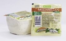 Сыр Моцарелла BONFESTO для пиццы с базиликом 45%, 250г
